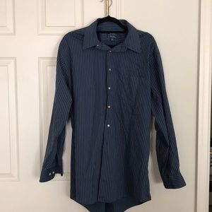 XL Dockers Iron Free Button Down Shirt